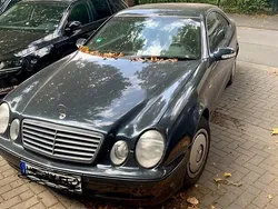 Blau Gebraucht 2000 Mercedes CLK200 Coupé | 2.190 € (Fairer Preis)
