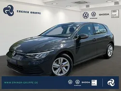 Grau Gebraucht 2021 VW Golf VIII Life Limousine | 18.899 € (Etwas zu teuer)