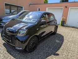 Schwarz Gebraucht 2020 Smart ForFour Electric Drive Pulse Kleinwagen | 8.490 € (Guter Preis)