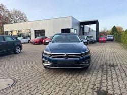Blau Gebraucht 2023 VW Passat Alltrack Kombi | 24.990 € (Superpreis)