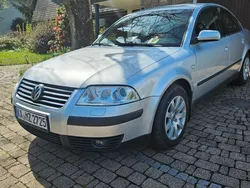 Silber Gebraucht 2003 VW Passat Comfortline Limousine | 2.199 € (Fairer Preis)