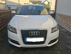 Weiß Gebraucht 2010 Audi A3 Sportback Kleinwagen | 7.900 €