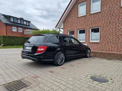 Schwarz Gebraucht 2011 Mercedes 220 AMG Kombi | 13.500 €