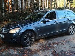 Grau Gebraucht 2010 Mercedes C200 Kombi | 14.000 €