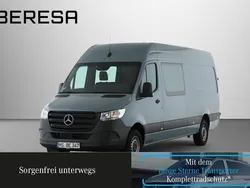 Grau blaugrau Gebraucht 2024 Mercedes Sprinter Van | 52.336 €