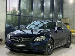 Blau Gebraucht 2019 Mercedes C220 Avantgarde Limousine | 23.400 € (Fairer Preis)