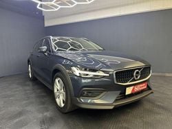 Denim blue / metallic Gebraucht 2021 Volvo V60 CC Kombi | 34.999 € (Fairer Preis)