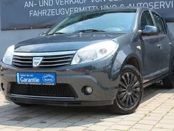 Grau Gebraucht 2009 Dacia Sandero Lauréate Kleinwagen | 2.490 € (Fairer Preis)