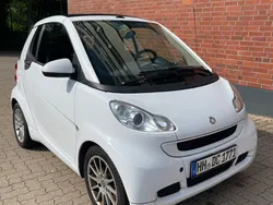 Weiß Gebraucht 2012 Smart ForTwo Cabrio Passion Cabrio | 5.999 € (Fairer Preis)