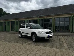 Weiß Gebraucht 2012 Skoda Yeti Ambition SUV | 8.900 € (Etwas zu teuer)