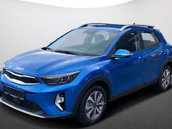 Blau Gebraucht 2024 Kia Stonic Vision SUV | 19.880 € (Guter Preis)