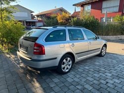 Silber Gebraucht 2009 Skoda Octavia Kombi | 2.750 € (Superpreis)