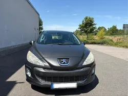 Grau Gebraucht 2010 Peugeot 308 S Limousine | 2.600 € (Fairer Preis)