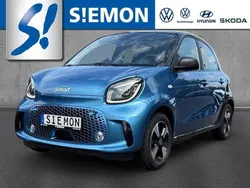 Blau Gebraucht 2021 Smart ForFour Electric Drive Passion Limousine | 10.930 € (Guter Preis)
