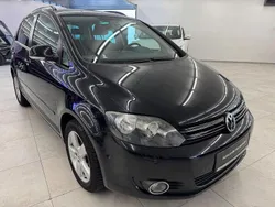 Schwarz Gebraucht 2011 VW Golf Plus Cross Team Van / Kleinbus | 5.999 € (Fairer Preis)