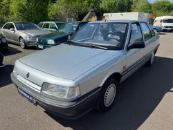 Grau Gebraucht 1990 Renault 21 Kleinwagen | 9.021 €
