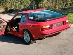Rot Gebraucht 1976 Porsche 924 Coupé | 11.111 €