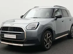 Grün Gebraucht 2025 Mini Countryman Favoured SUV | 36.420 €