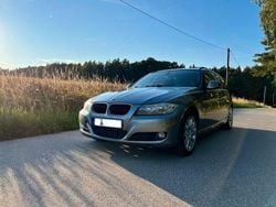 Grau Gebraucht 2012 BMW 320 Kombi | 4.190 € (Guter Preis)
