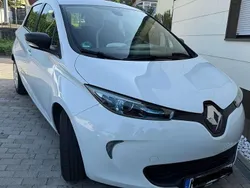 Weiß Gebraucht 2019 Renault Zoe Life Kleinwagen | 7.999 €