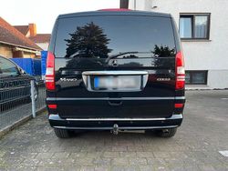 Schwarz Gebraucht 2011 Mercedes Viano Edition Van / Kleinbus | 12.950 € (Guter Preis)