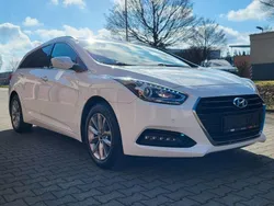Weiß Gebraucht 2017 Hyundai i40 Trend Kombi | 8.500 € (Fairer Preis)