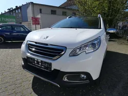 Weiss spiegel flach standard Gebraucht 2016 Peugeot 2008 Style SUV | 9.450 € (Fairer Preis)