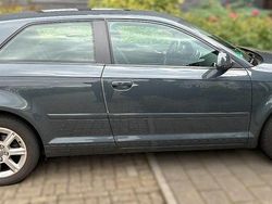 Grau Gebraucht 2010 Audi A3 Limousine | 8.500 € (Teuer)