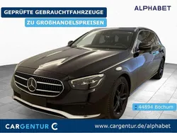 Schwarz Gebraucht 2023 Mercedes E220 Avantgarde Kombi | 31.997 € (Guter Preis)