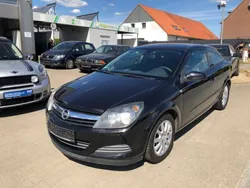 Saphirschwarz mi2 Gebraucht 2006 Opel Astra GTC Edition Coupé | 3.690 € (Teuer)