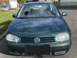 Grün Gebraucht 2000 VW Golf IV Limousine | 2.990 € (Fairer Preis)