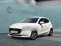 Weiß Gebraucht 2023 Mazda 2 Limousine | 16.990 €