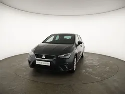 Grau Gebraucht 2024 Seat Ibiza FR Limousine | 18.960 € (Fairer Preis)