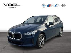 Blau Neu 2025 BMW 218 Active Tourer Sport Line Van / Kleinbus | 34.800 €