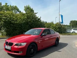Rot Gebraucht 2007 BMW 325 Coupé | 14.900 €