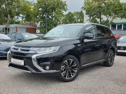 Schwarz Gebraucht 2016 Mitsubishi Outlander P-HEV Plus SUV | 19.900 € (Fairer Preis)