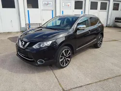Schwarz Gebraucht 2016 Nissan Qashqai Tekna SUV | 9.999 € (Guter Preis)
