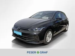 Grenadillschwarz metallic Gebraucht 2024 VW Golf VIII Life Limousine | 22.940 € (Guter Preis)