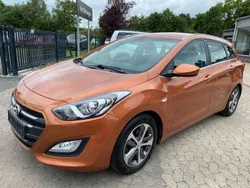 Orange Gebraucht 2016 Hyundai i30 Trend Kombi | 9.350 € (Fairer Preis)