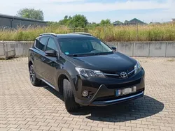 Schwarz Gebraucht 2015 Toyota RAV4 SUV | 16.000 € (Fairer Preis)