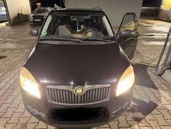 Schwarz Gebraucht 2008 Skoda Fabia Classic Kombi | 2.500 €