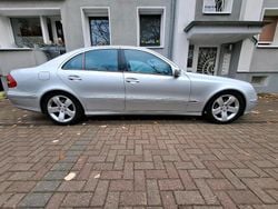 Silber Gebraucht 2002 Mercedes E320 Limousine | 3.850 € (Guter Preis)