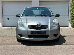 Grau Gebraucht 2008 Toyota Yaris Kleinwagen | 1.280 € (Guter Preis)