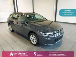 Grau Gebraucht 2023 VW Golf VIII Life Kombi | 22.990 € (Superpreis)
