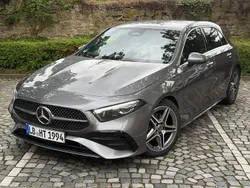 Grau Gebraucht 2023 Mercedes A200 AMG line Limousine | 28.950 € (Fairer Preis)