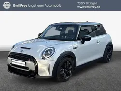 Silber Gebraucht 2022 Mini Cooper S Classic Kleinwagen | 29.990 € (Etwas zu teuer)