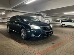 Schwarz Gebraucht 2013 Toyota Avensis Kombi | 8.700 € (Fairer Preis)