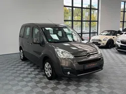 Braun Gebraucht 2015 Citroën Berlingo SELECTION Van / Kleinbus | 10.690 €