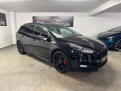 Schwarz Gebraucht 2016 Ford Focus ST Limousine | 16.990 € (Fairer Preis)