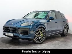 Blau Gebraucht 2024 Porsche Cayenne Turbo E-Hybrid SUV | 149.800 € (Superpreis)